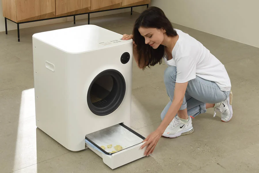 rotating litter tray